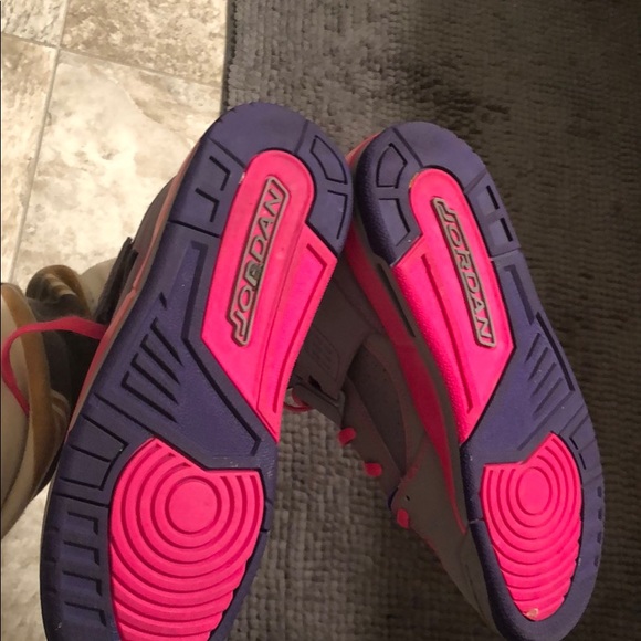 Air Jordan - Picture 2 of 7